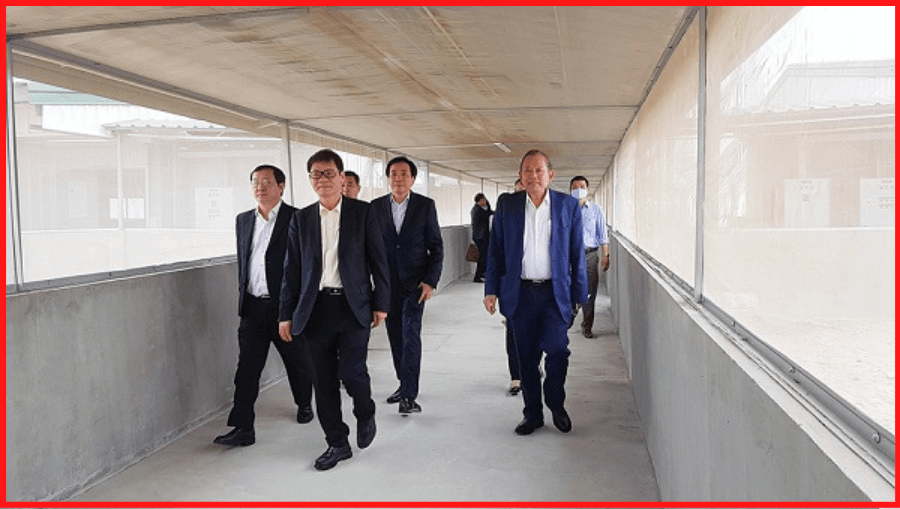 Phó Thủ Tướng Thường Trực Chính Phủ Trương Hòa Bình (bìa Phải) Tham Quan Dự Án Heo Giống Công Nghệ Cao Việt Đan Tịnh Biên Của Tập đoàn Thaco